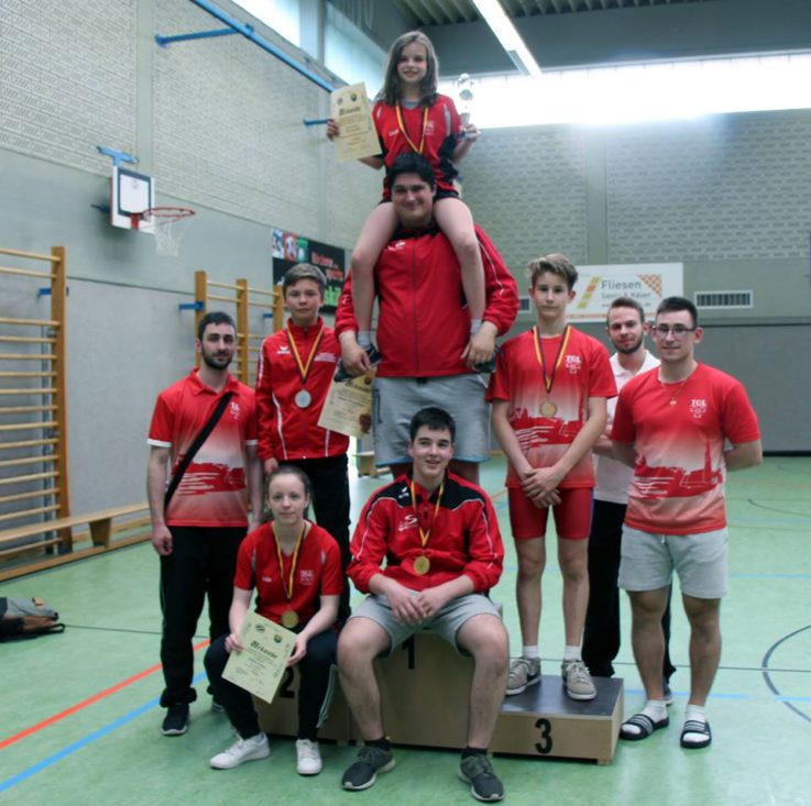 Gewichtheber-Nachwuchs der TG Landshut auf Medaillenjagd bei den Bayerischen Meisterschaften