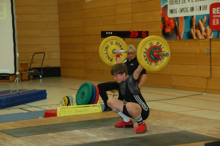 Gewichtheber-Nachwuchs der TG Landshut auf Medaillenjagd bei den Bayerischen Meisterschaften