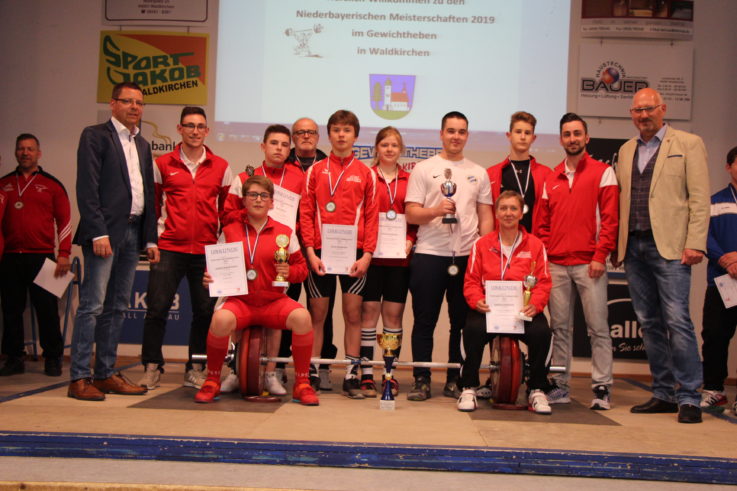 Neun Titel für TG-Gewichtheber bei den niederbayerischen Meisterschaften