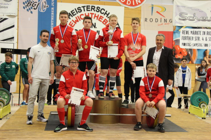 Meistertitel und Stockerlplätze für den TG-Gewichtheber-Nachwuchs bei den Bayerischen Meisterschaften der Kinder, Schüler und Jugend in Roding