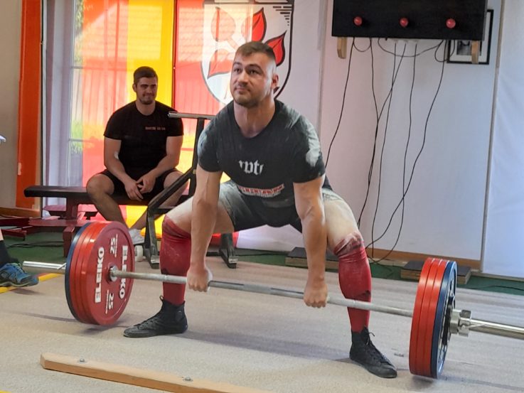 TGL-Powerlifter Thomas Pawlischin gewinnt Bayerische Meisterschaft im Kreuzheben