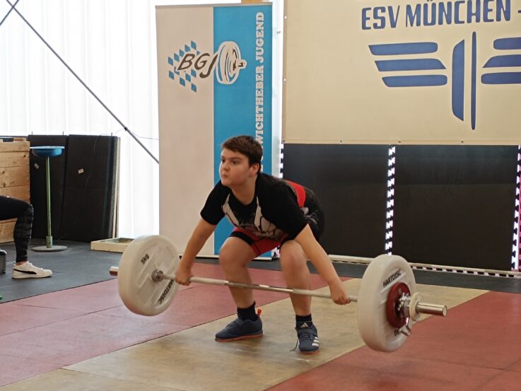 HT-23-Peter-Makra-Reißen-01