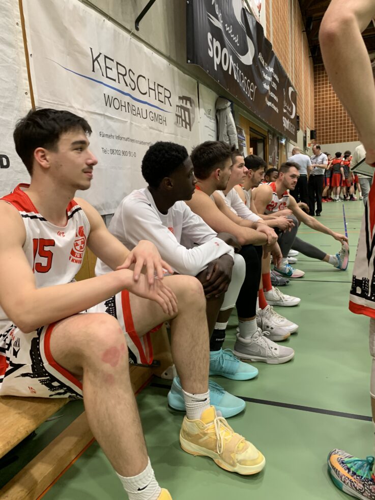 Herren 1 schlagen Regensburg