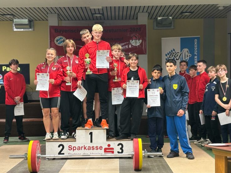 Die jungen TG-Gewichtheber mit Bestleistungen beim bayerischen Frühjahrsturnier