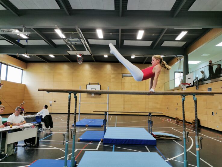 Lorenz Vohburger am Barren Lorenz Vohburger am Barren