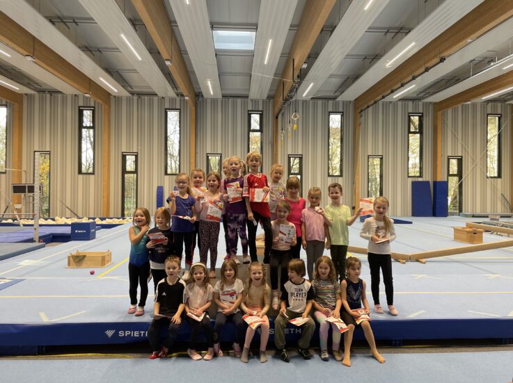 Turnstunde Montag 14 Uhr Turnstunde Montag 14 Uhr