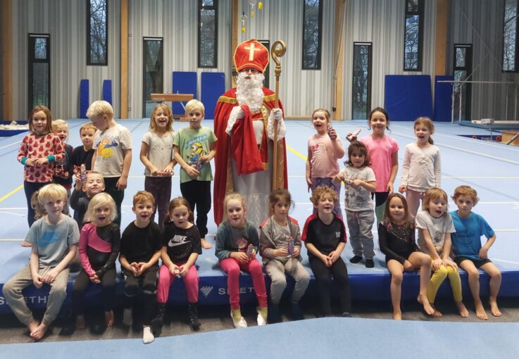 Kinderturnstunde Mi 15 Uhr Kinderturnstunde Mi 15 Uhr