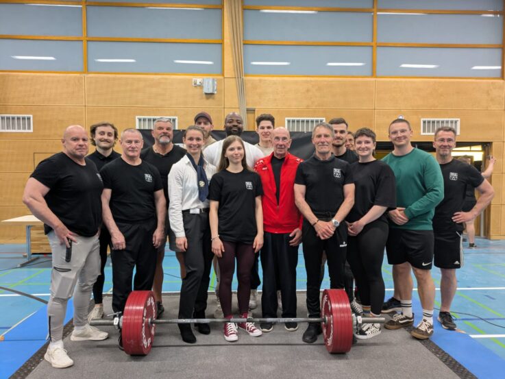 TGL-Kraftdreikämpfer erkämpften 13 Medaillen bei Niederbayerischer Meisterschaft