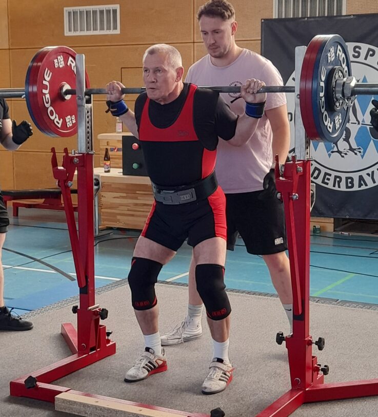 Fünf Medaillenplätze für TGL-Kraftsportler bei Bayerischer Classic-Meisterschaft im Kraftdreikampf