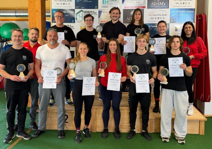 TGL-Bankdrücker erkämpfen 13 Medaillen bei Niederbayerischer Meisterschaft