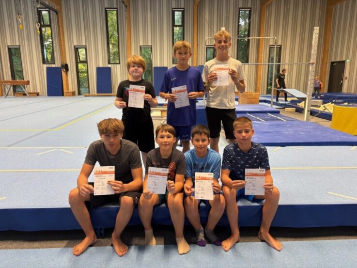 Turnstunde Donnerstag 18 Uhr Turnstunde Donnerstag 18 Uhr